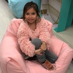 Meet your Posher, Kelli